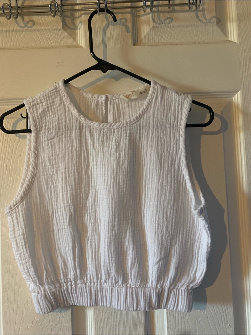 TKEES White Textured Sleeveless Crop Tank